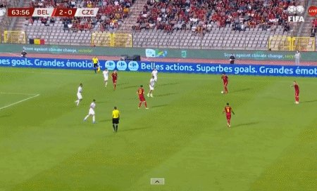 1630878500360000731.gif